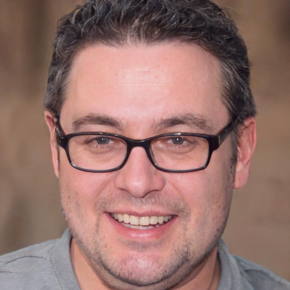 Membre de l'équipe Chromameld travaillant sur un projet innovant